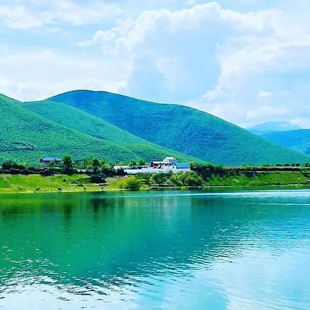 Superpanorama Guesthouse Kukes エクステリア 写真