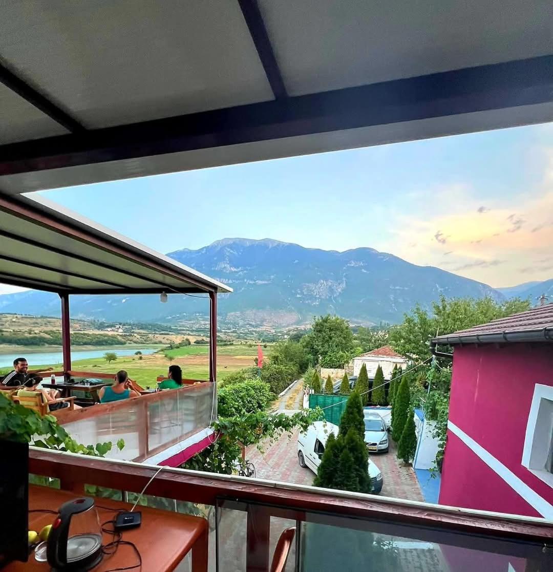 Superpanorama Guesthouse Kukes エクステリア 写真