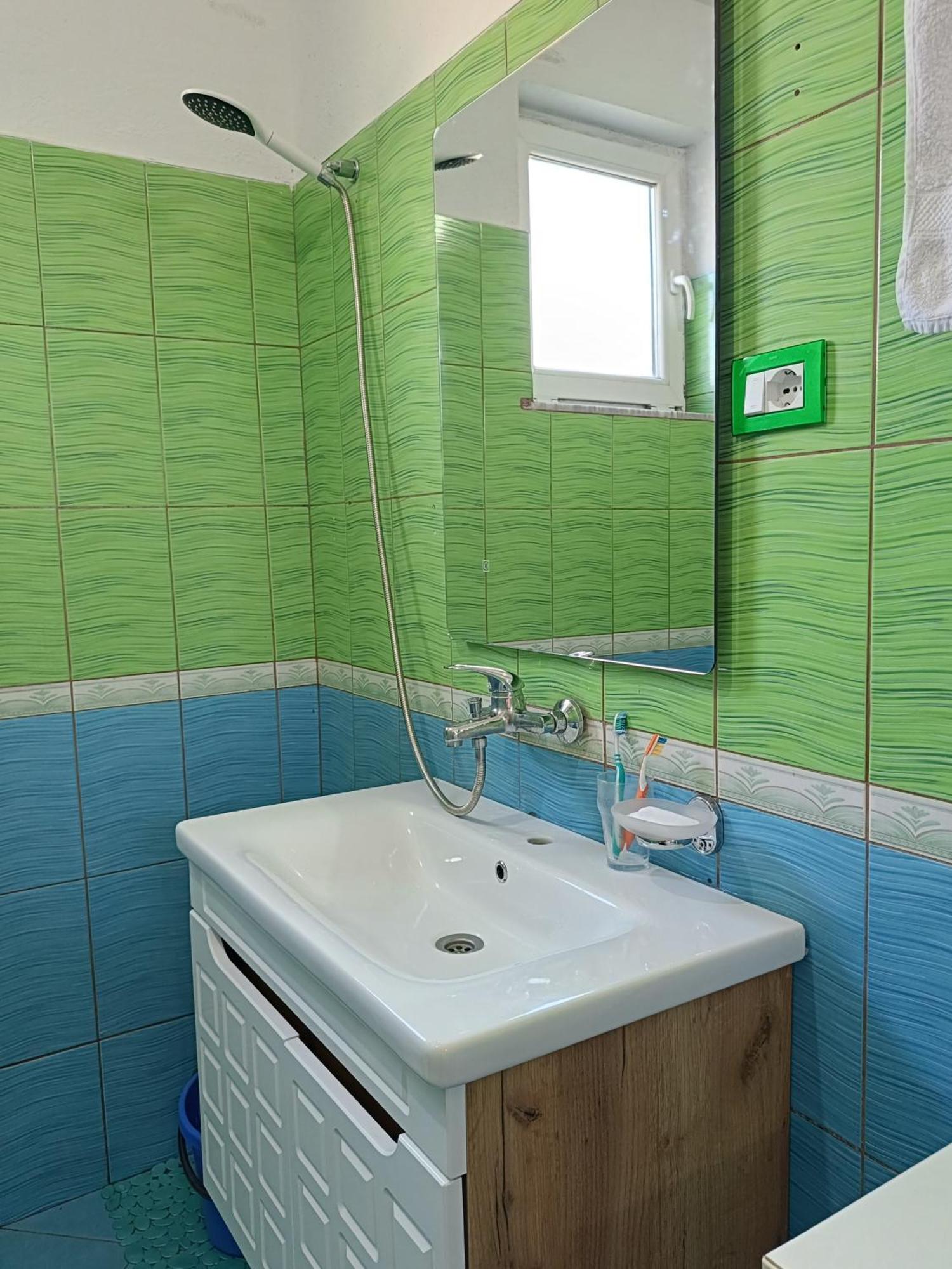 Superpanorama Guesthouse Kukes 部屋 写真